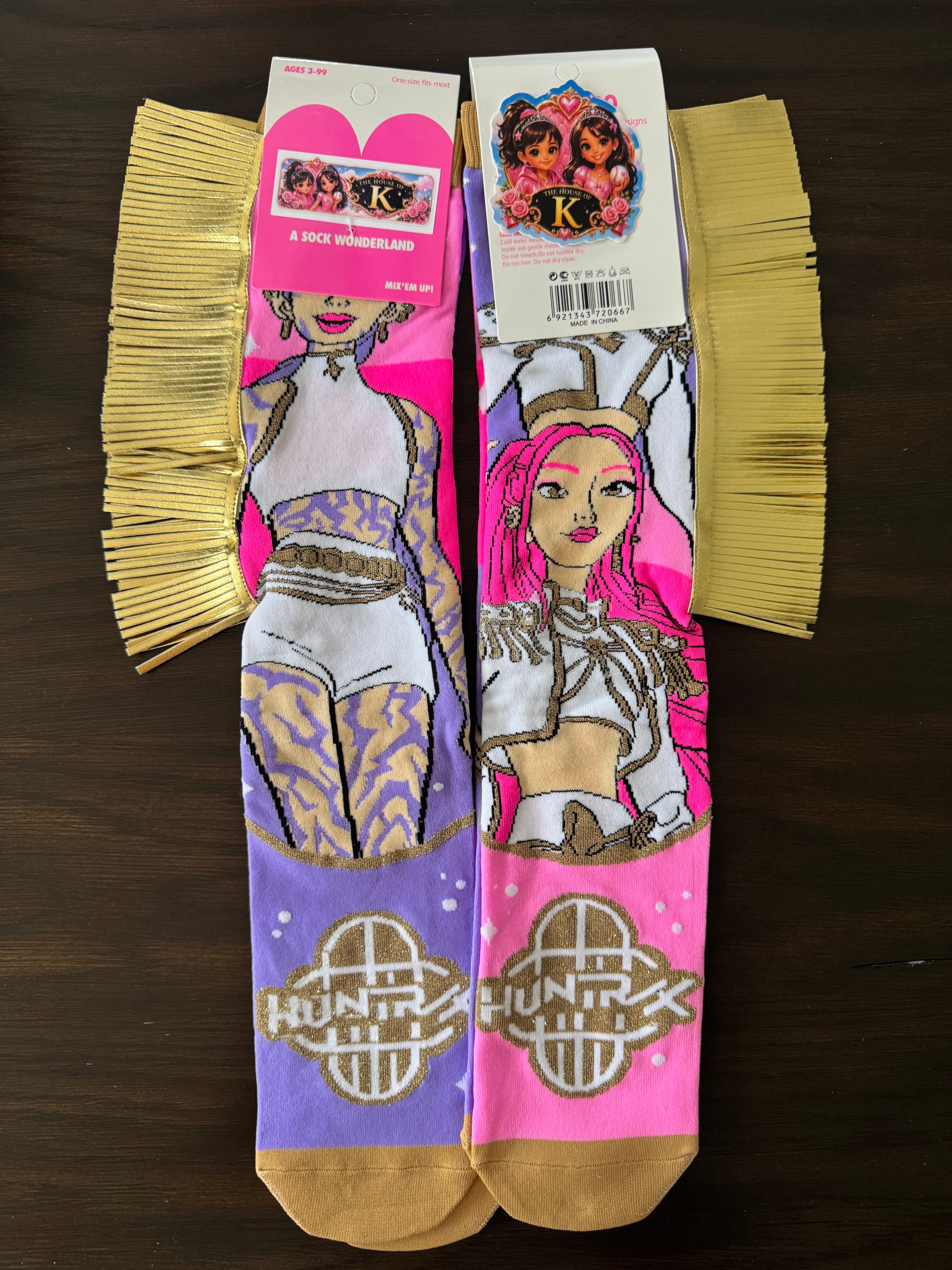 Singing Huntrix Socks